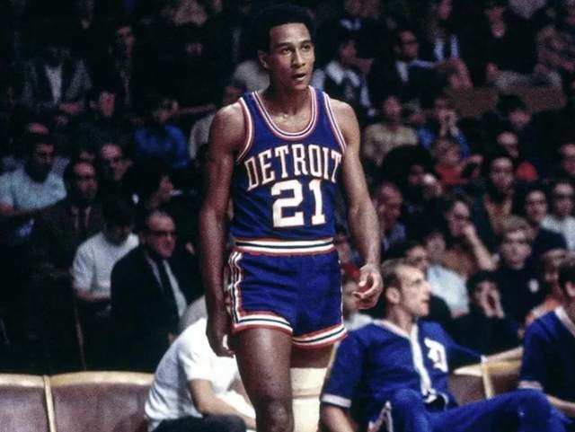 护球员并争 护球员并争