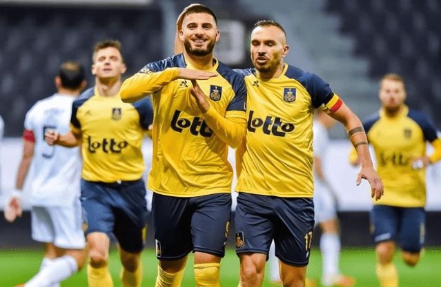 血脉偾张的 血脉偾张的